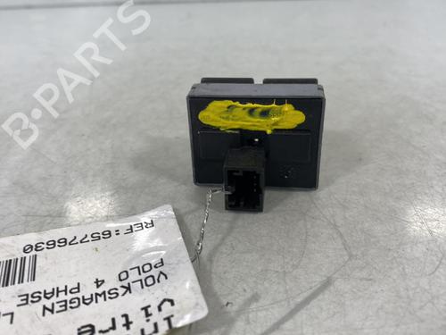Used Left front window switch Left front window switch VW POLO IV (9N_, 9A_) [2001-2014] 19996144 19996144
