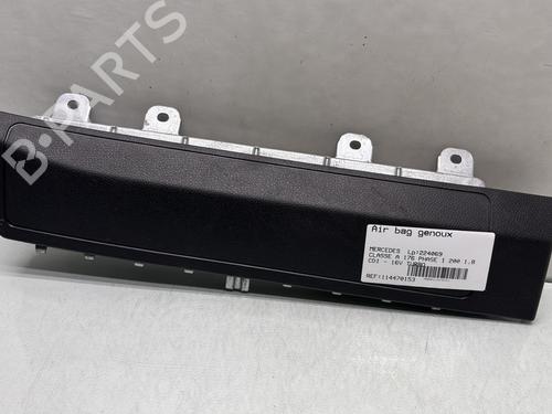 Used Knee airbag MERCEDES-BENZ A-CLASS (W176) A 200 CDI (176.001) (136 hp) 30297185