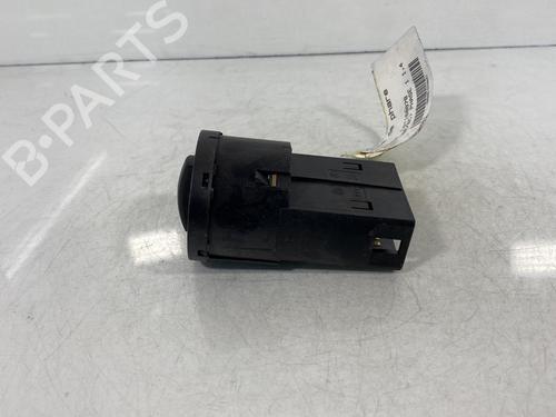 Used Headlight switch Headlight switch VW POLO IV (9N_, 9A_) 1.4 TDI (70 hp) 20018835 20018835