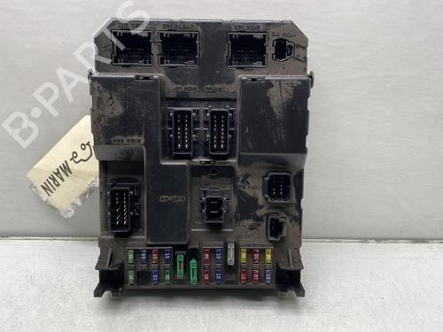 Used Fuse box Fuse box 20311545 20311545
