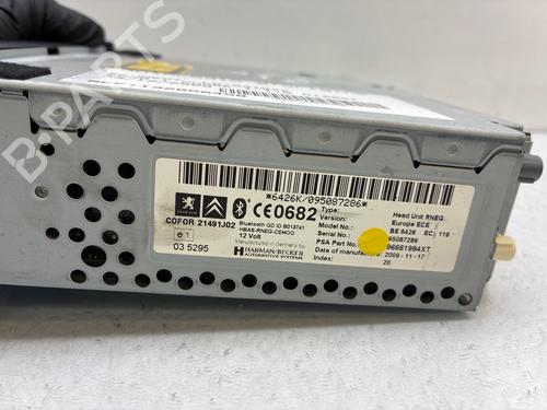 Used Radio Radio PEUGEOT 5008 (0U_, 0E_) 1.6 HDi (110 hp) 39393731 39393731