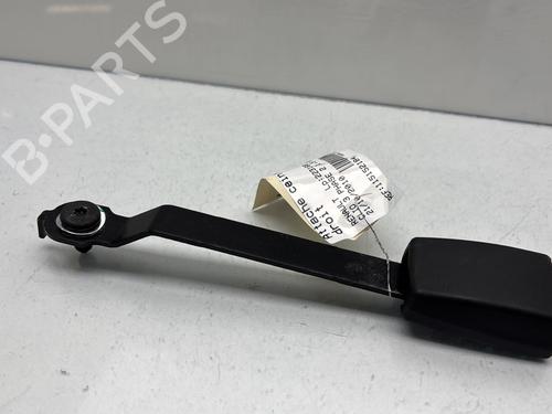 Used Seat buckle RENAULT CLIO III (BR0/1, CR0/1) 1.5 dCi (C/BR0G, C/BR1G) (68 hp) 30719977