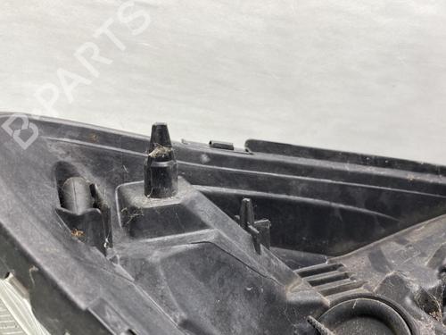 Used Left headlight VOLVO C30 (533) D2 (115 hp) 20659612