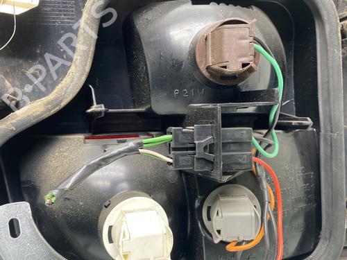 Used Left tailgate light Left tailgate light SAAB 9-5 Estate (YS3E) 2.3 t (185 hp) 30576183 30576183