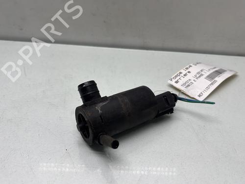 Used Washer pump Washer pump TOYOTA YARIS (_P9_) 1.4 D-4D (NLP90_, NLP90R) (90 hp) 30520021 30520021