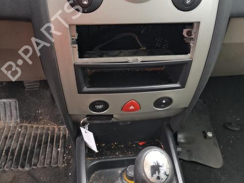 Fuse box RENAULT MEGANE II (BM0/1_, CM0/1_)  | BP19995744E1 