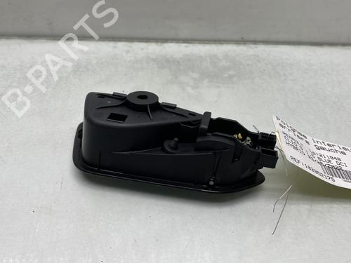 Used Rear left interior door handle Rear left interior door handle RENAULT CLIO V (B7_) 1.5 Blue dCi 100 (B7AD) (101 hp) 26641771 26641771