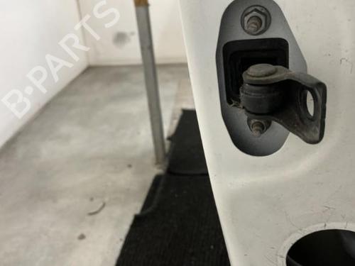Used Left front door PEUGEOT 208 I (CA_, CC_) 1.2 VTi 68 / PureTech 68 (68 hp) 28705263