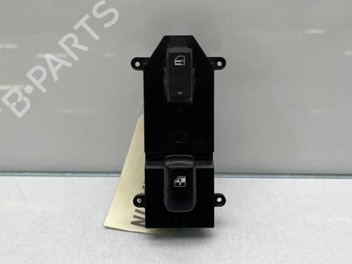 Used Right front window switch HYUNDAI SANTA FÉ II (CM) 2.2 CRDi (155 hp) 19960503
