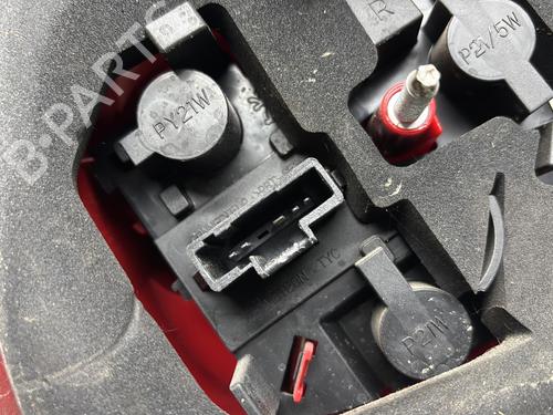 Right taillight PEUGEOT 206+ (2L_, 2M_) 1.4 HDi eco 70 | BP32062555C35