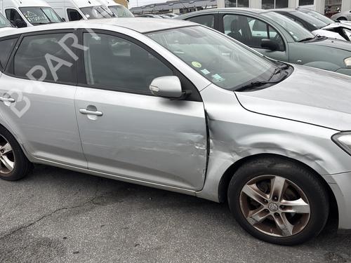 Rear fog light KIA CEE'D Hatchback (ED) 1.6 CRDi 115 | BP38598392C37  - Image 10