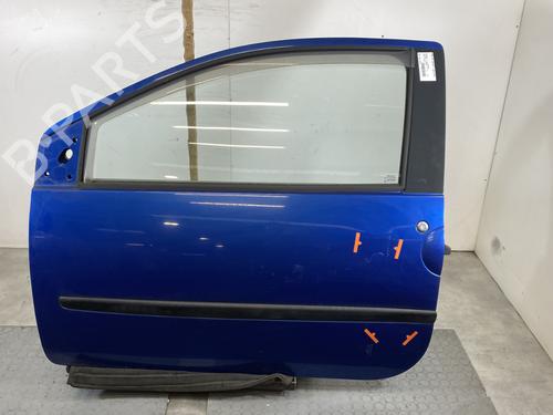 Used Left front door RENAULT TWINGO II (CN0_) 1.2 16V (CN0K, CN0V, CN0A) (76 hp) 22348765