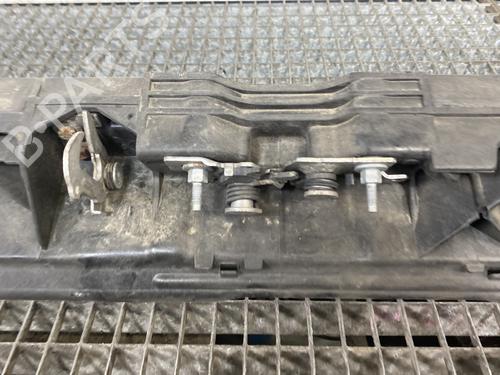 Crossmember PEUGEOT 308 SW II (LC_, LJ_, LR_, LX_, L4_) 1.2 THP 130 | BP28044457C162 