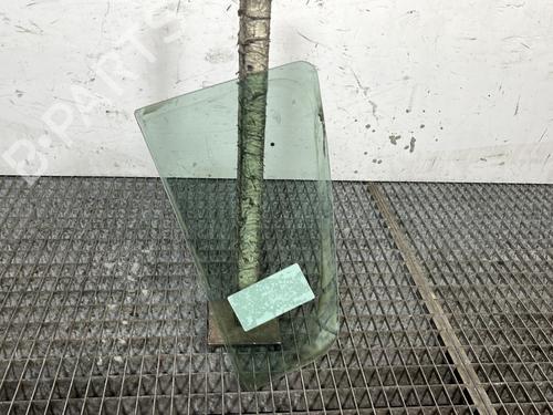 rear-right-door-window-dacia-sandero-ii-2012-32168584 main image