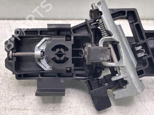 Used Front right exterior door handle Front right exterior door handle 39179628 39179628