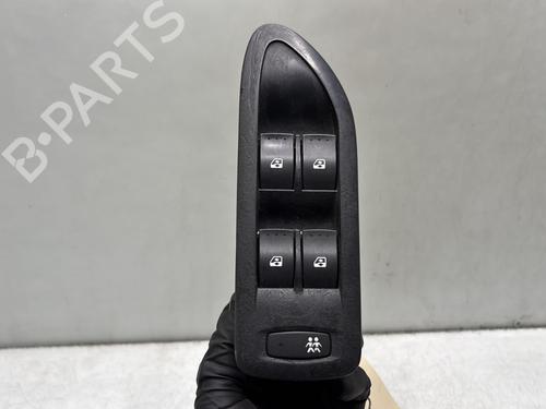 Venstre fortil elrude kontakt RENAULT LAGUNA II (BG0/1_) 1.9 dCi (107 hp) 31174303