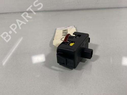 Used Warning switch RENAULT KANGOO / GRAND KANGOO II (KW0/1_) 1.5 dCi 70 (KW0V, KW0A) (68 hp) 19962163
