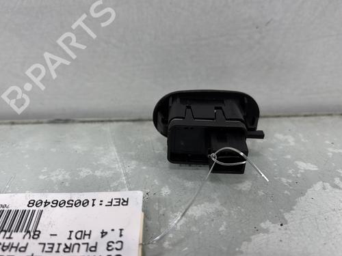 Used Left front window switch Left front window switch CITROËN C3 Pluriel (HB_) 1.4 HDi (68 hp) 30790920 30790920
