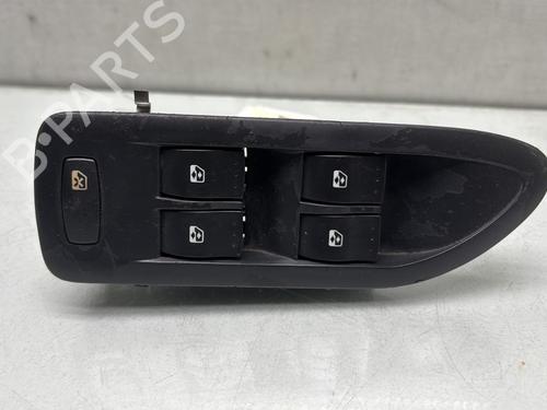 Used Left front window switch RENAULT VEL SATIS (BJ0_) 2.2 dCi (BJ0E, BJ0F, BJ0G, BJ0H) (140 hp) 30791140