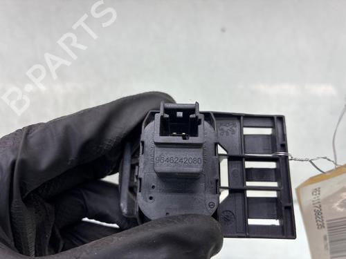 Switch PEUGEOT 407 (6D_) 1.6 HDi 110 (6D9HZC, 6D9HYC) | BP36761577I30 - Image 2
