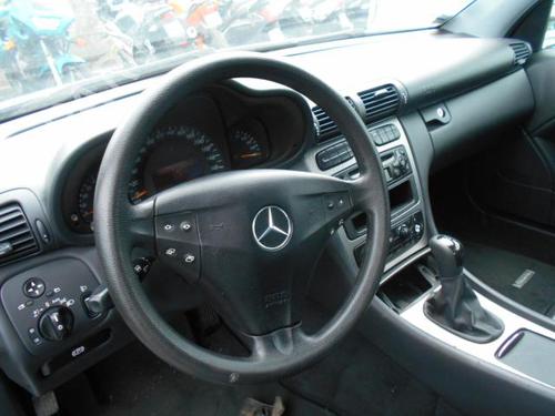 Venstre foran utvendig håndtak MERCEDES-BENZ C-CLASS Coupe (CL203) C 220 CDI (203.706) | BP20004296C128 