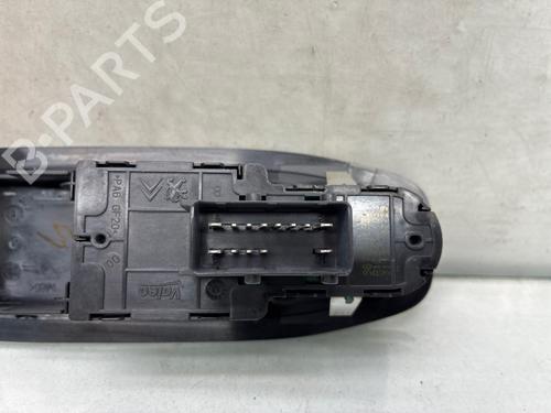 Used Left front window switch Left front window switch 37190165 37190165