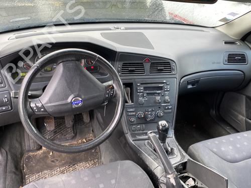 Left headlight VOLVO S60 I (384) 2.4 D | BP31880905C28