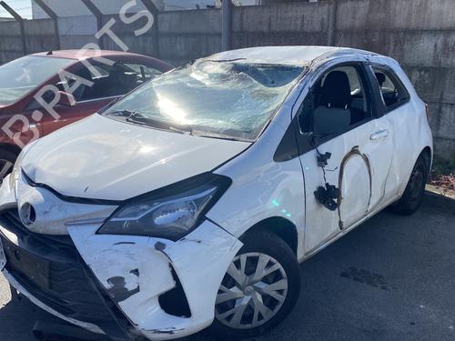 Brugte TOYOTA YARIS (_P13_) 1.0 (KSP130_, KSP130) (69 hp) 3124627