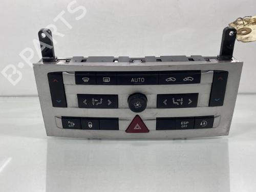 Used Climate control PEUGEOT 407 (6D_) 2.0 HDi 135 (6DRHRH, 6DRHRE, 6DRHRG, 6DRHRJ) (136 hp) 20020151