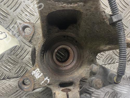 Used Right front steering knuckle Right front steering knuckle FORD MONDEO III (B5Y) [2000-2007] 22759859 22759859