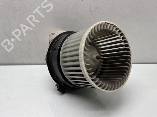 Used Heater blower motor Heater blower motor PEUGEOT 2008 II (UD_, US_, UY_, UJ_, UR_, UC_) 1.2 PureTech 130 (USHNS, URHNS) (130 hp) 29841515 29841515