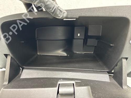 Used Glove box Glove box 37608406 37608406