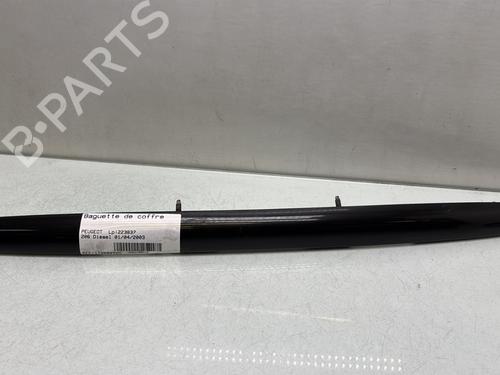 Used Tailgate trim PEUGEOT 206 Hatchback (2A/C) 1.4 HDi eco 70 (68 hp) 32495622