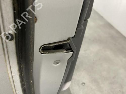 Used Left front door MERCEDES-BENZ CLK Convertible (A208) CLK 320 (208.465) (218 hp) 21957819