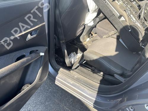 Used Parts PEUGEOT 5008 II (MC_, MJ_, MR_, M4_)  1.2 THP (MRHNYH, MRHNYW, MRHNSJ, MRHNSU, MRHNSM)  4489752