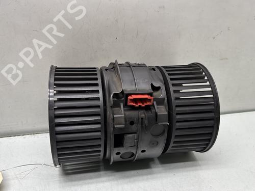 Used Heater blower motor RENAULT SCÉNIC III (JZ0/1_) 1.9 dCi (JZ0J, JZ1J, JZ1K, JZ1S) (131 hp) 31858108