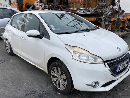 Left headlight PEUGEOT 208 I (CA_, CC_) 1.2 VTI 82 | BP28672599C28 