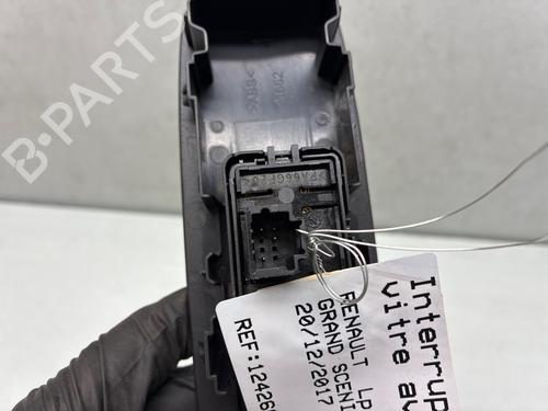 Used Right front window switch Right front window switch RENAULT GRAND SCÉNIC IV (R9_) 1.5 dCi 110 (R9A3) (110 hp) 34333198 34333198
