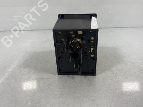 Used Headlight switch Headlight switch OPEL ZAFIRA A MPV (T98) 2.2 DTI 16V (F75) (125 hp) 20033527 20033527