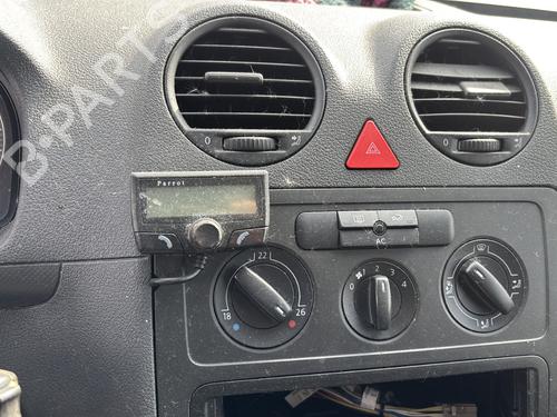 Front right quarter glass VW CADDY III Box Body/MPV (2KA, 2KH, 2CA, 2CH) 2.0 SDI | BP29940088C112