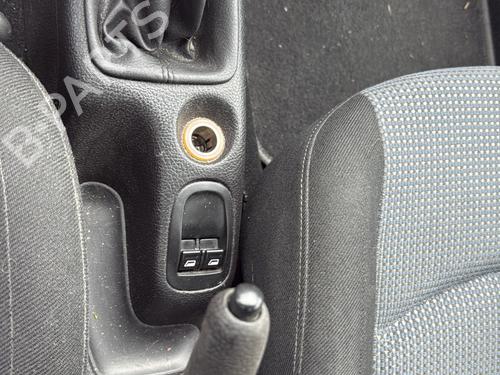 Right taillight PEUGEOT 206 Hatchback (2A/C) 1.4 HDi eco 70 | BP30887993C35