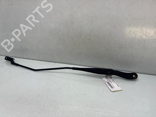 Used Front windshield wiper arm Front windshield wiper arm 38651317 38651317
