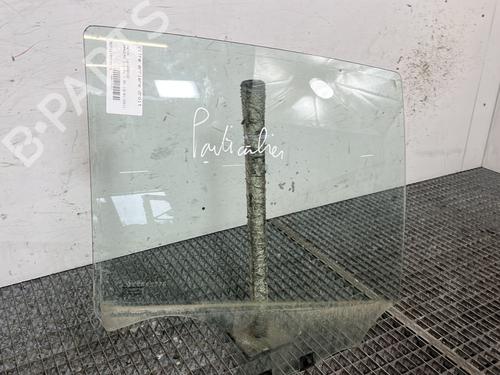 rear-right-door-window-dacia-sandero-2008-32126056 main image