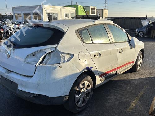 Fuse box RENAULT MEGANE III Hatchback (BZ0/1_, B3_) 1.5 dCi (BZ0C) | BP23764761E1  - Image 21