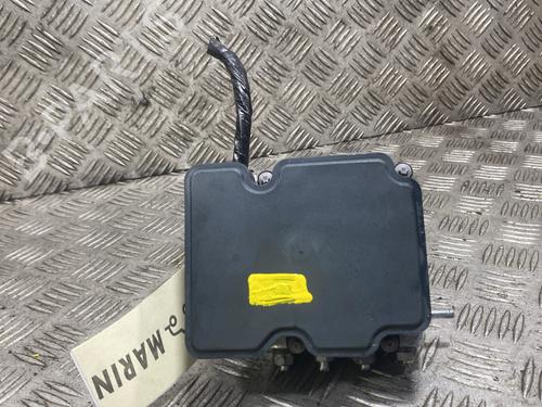 Used ABS pump RENAULT TWINGO III (BCM_, BCA_) 1.0 SCe 70 (71 hp) 24330212