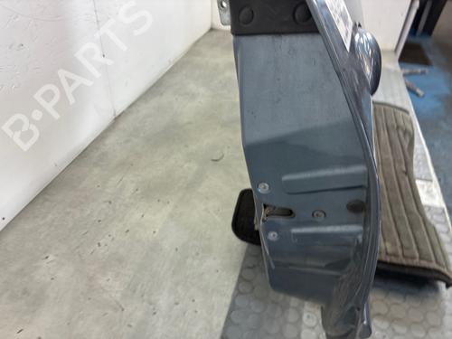 Used Right front door Right front door 39618158 39618158