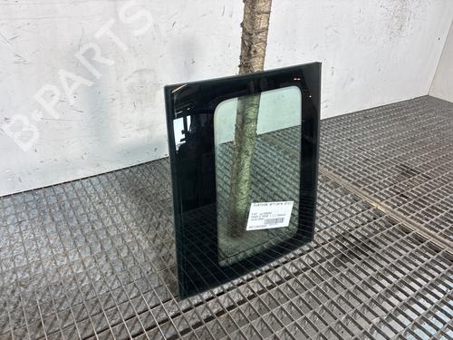 Panel rude bagtil højre Panel rude bagtil højre 38066641 38066641