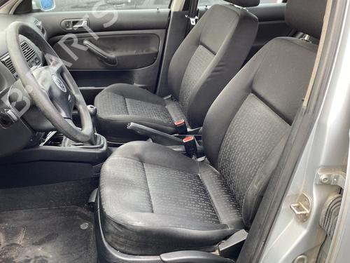 Right headlight VW GOLF IV (1J1) 1.9 TDI | BP31048961C29 