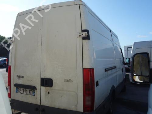 Windscreen washer tank IVECO DAILY III Van 35 S 11 V,35 C 11 V | BP20016296C113 