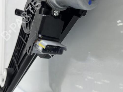 Front right window mechanism PEUGEOT 208 II (UB_, UP_, UW_, UJ_) 1.2 PureTech 100 | BP19988892C23 